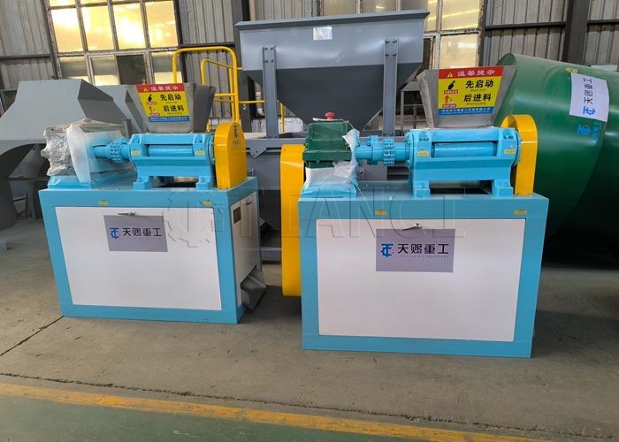 1-5 T/H Ure Fertilizer Granulator Supplier Roller Press Granulator Compound Fertilizer برای فروش ماشین تولید کود ترکیبی