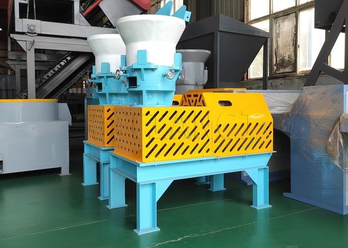 خط تولید دانه های کود ارگانیک گاو کود کمپوست Granulator Biomass Flat Die خط تولید