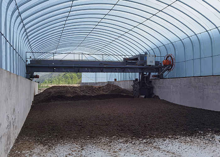 150-400m3/H خروجی بزرگ Flipping Span کمپوست چرخ ماشین چرخ نوع