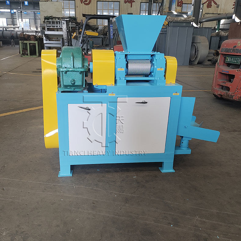 گرانولاتور فشار رول اسید هومیک برای تجهیزات خط تولید کود هومیک اسید دانه دار